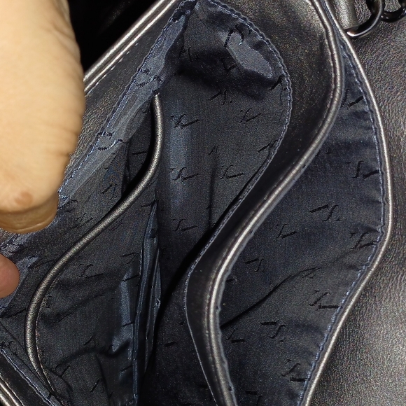 Vera Wang Crossbody Gunmetal Metallic Leather - Picture 7 of 8